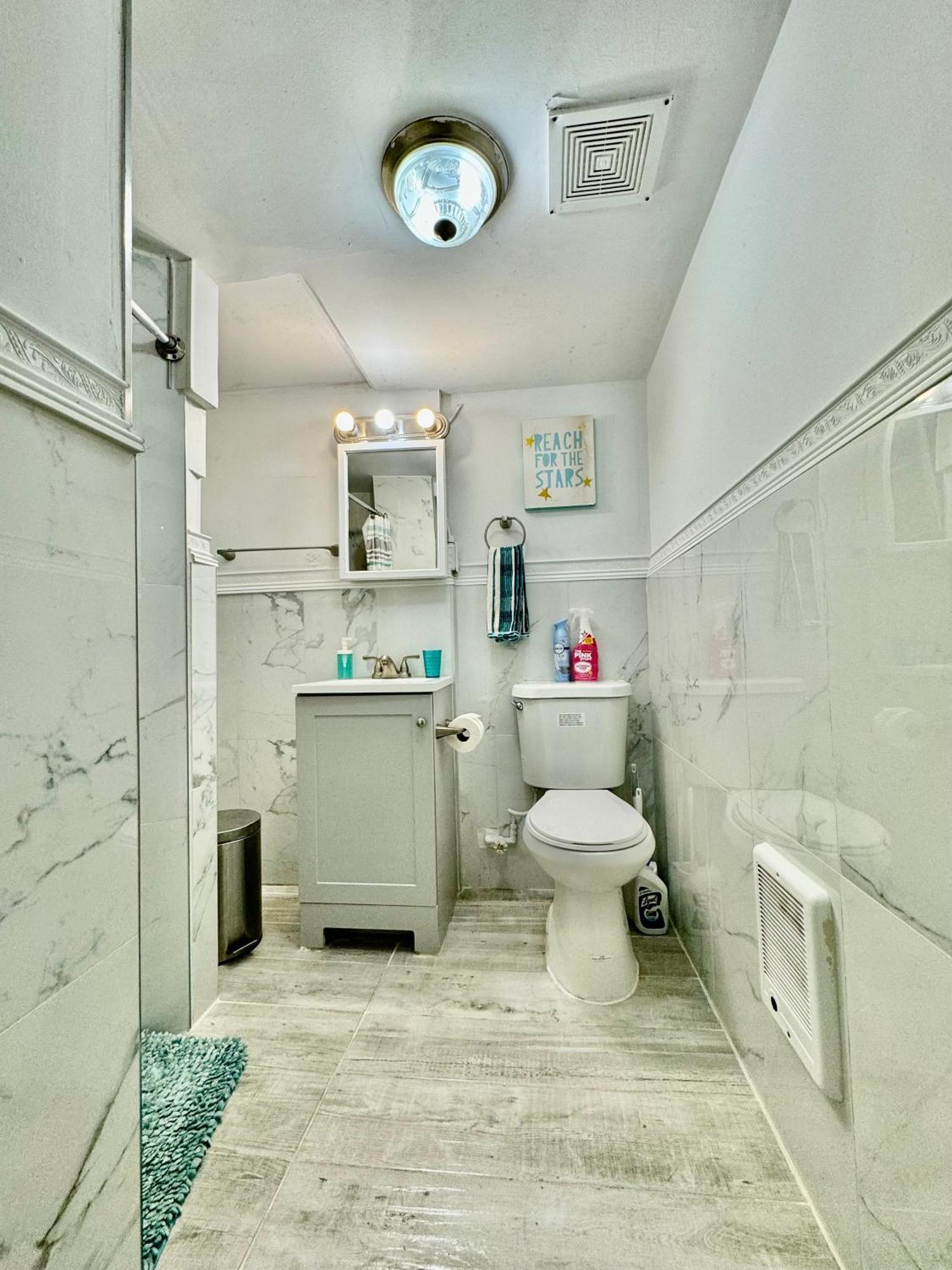 Cozy Private Room With Shared Bathroom On The 1St Floor - Conveniently Located Near Seatac Airport And Downtown Seattle Exterior foto